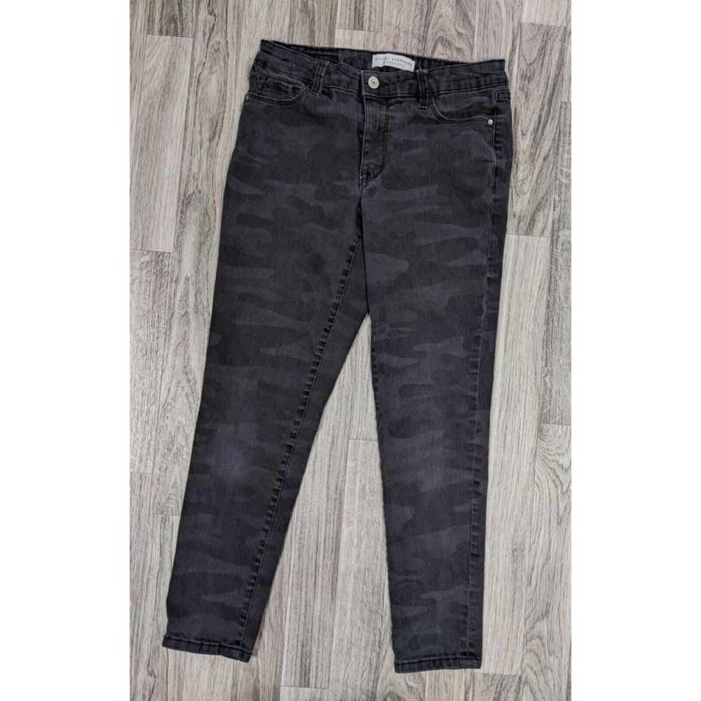Social Standard By Sanctuary Size 4 Camo Ankle Skinny Black Denim Jeans